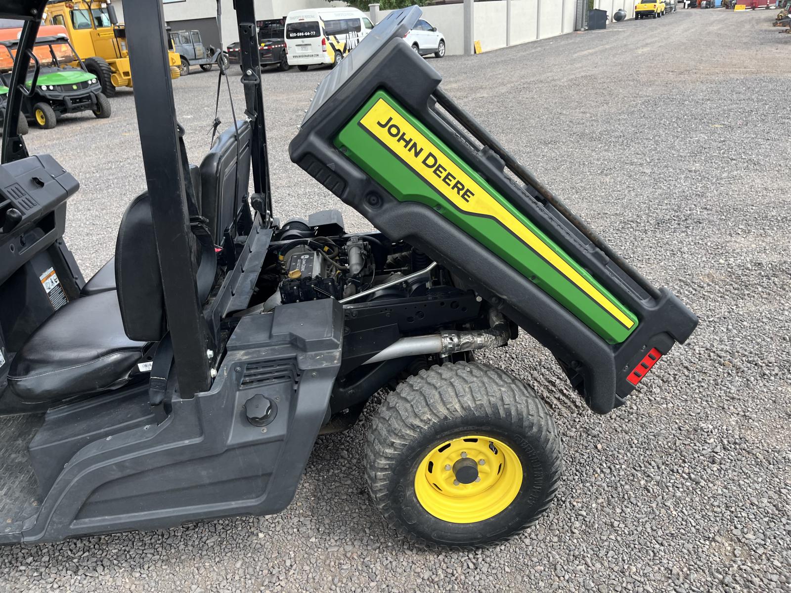 ./imagenes/INVOICE/2019/18261/JOHN DEERE XUV835E (6).JPG